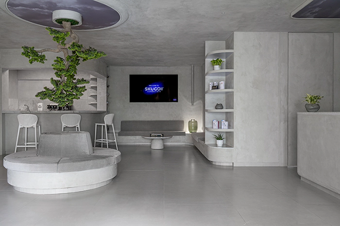 Clinic with a Modern Design and Advanced Technology